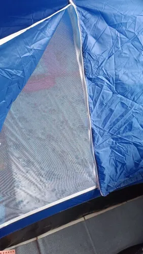 Duas Barracas de camping