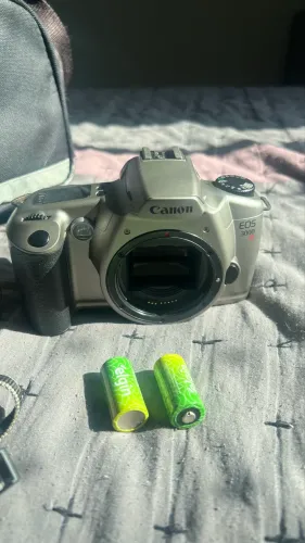 Canon EOS 3000