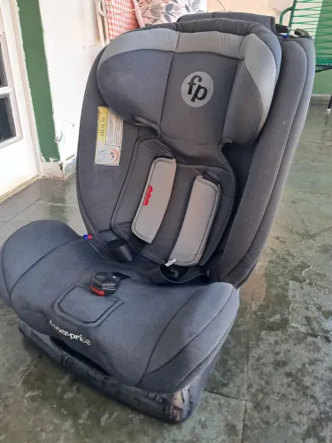Cadeirinha Fischer Price para Carro