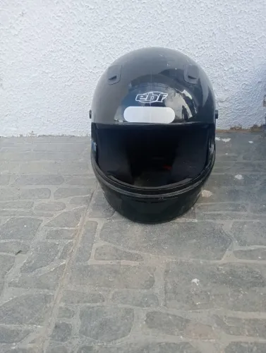 Capacete