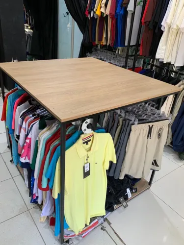 Balcão expositor 