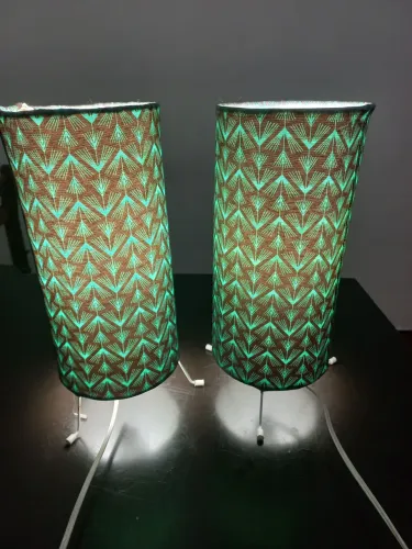 2 Abajur medida 30 cm funcionando