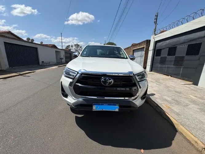 Toyota Hilux CD SRX 4X4 2.8 TDI 16V Diesel Aut. 2021