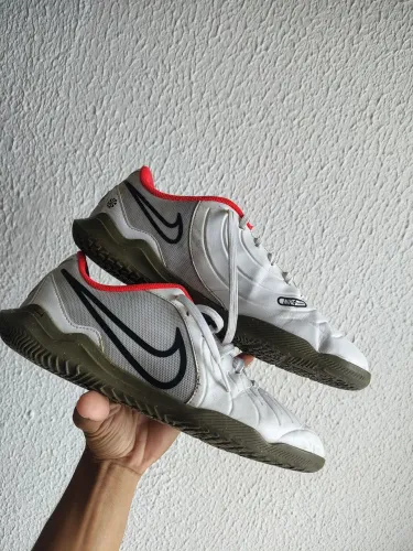 NIKE tiempo legend futsal N39