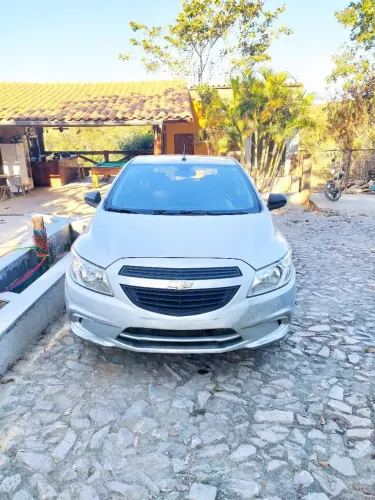 Chevrolet Onix JOY Hatch 1.0 8V Flex Mec. 4P 2018
