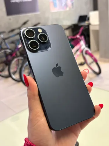 iPhone 15 Pro Max azul 256GB seminovo 89%