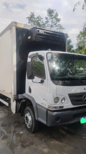 Aceelo 1016 2016 com baú refrigerado !!