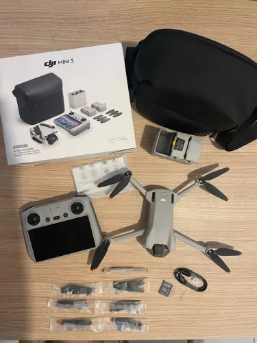 Drone DJI Mini 3 Combo Fly More