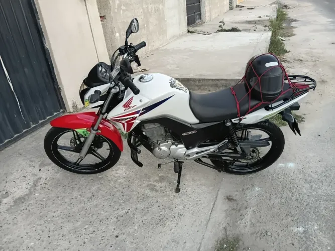 Vendo CG 150 Titan EX 2015