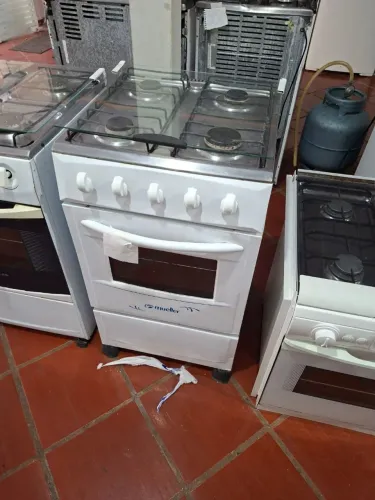 Fogão Mueller de 4 bocas semi novo top de mais
