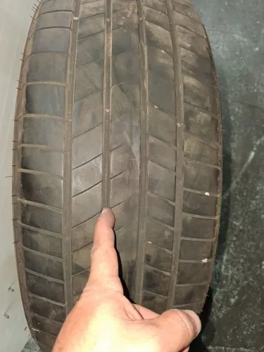 Pneu 235/55 R18