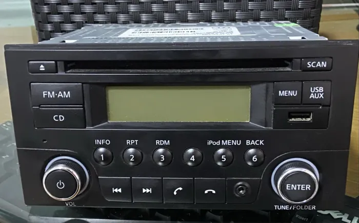 RADIO NISSAN MARCH / SENTRA / VERSA