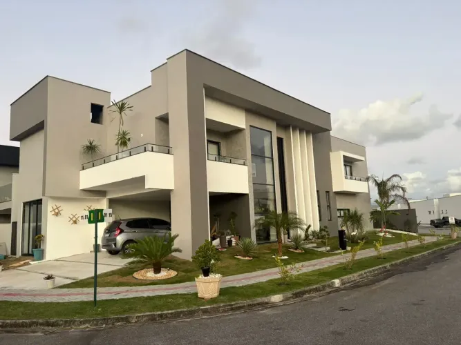 Casa com 5 quartos  336 m² - venda por R$ 2.300.000 ou aluguel por R$ 15.800/mês - Cajueir