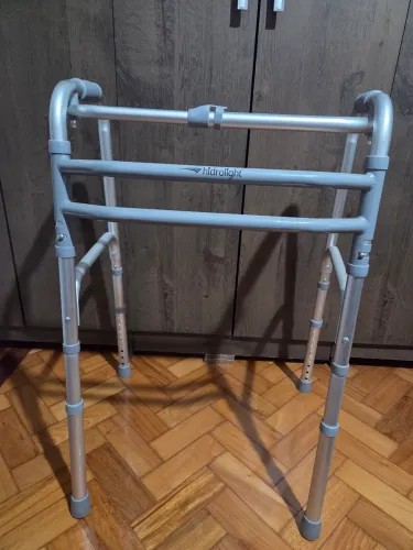 Andador Hidrolight Sc300 Dobrável Prateado Alumínio NUNCA USADO