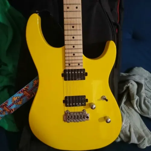 Guitarra Vintage Superstrato V6M24 Novissima com Malagoli h777