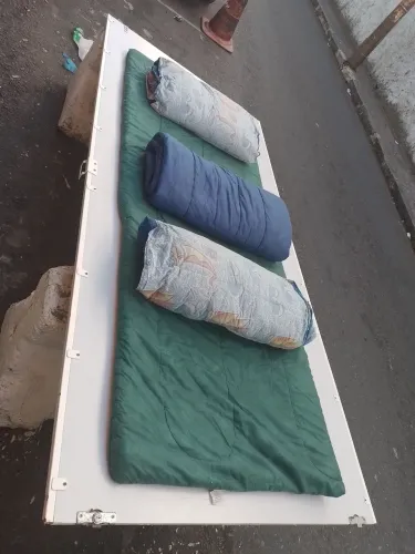 Colchonete e saco de dormir 22$ casa peca.