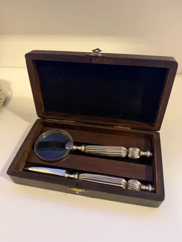Conjunto decorativo de escritório Lupa e abridor de cartas