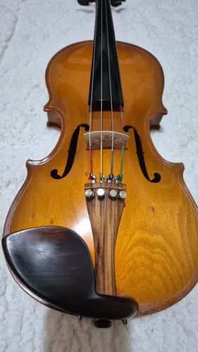 Violino Artesanal, ano 1990 + Estojo + Espalheira