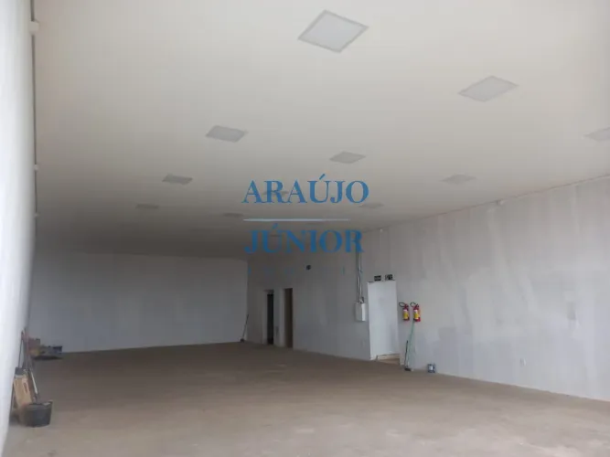 Salão Comercial para Locação em Americana-SP - Morada do Sol: 1 Sala, 2 Banheiros, 2 Vagas