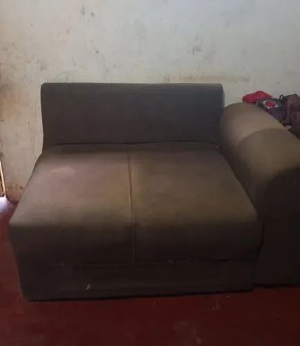 Sofá pequeno em ótimo estado