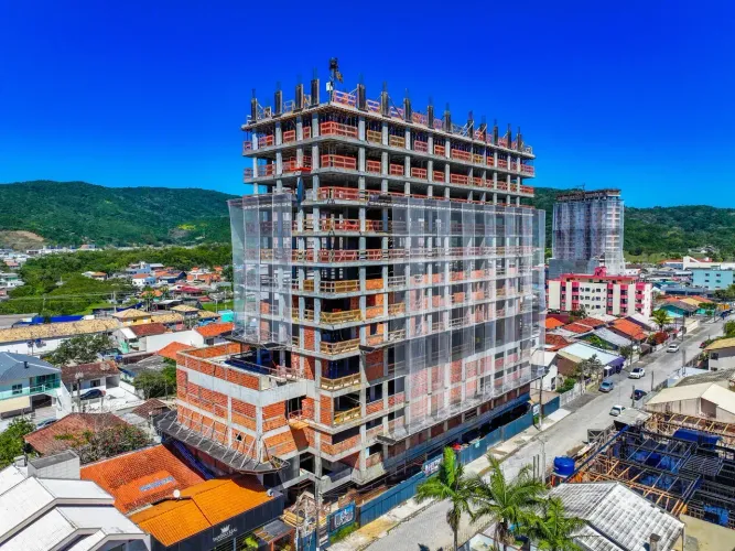 Apartamento para venda possui 108 metros quadrados com 3 quartos