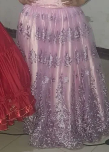 Saia de festa rosa com lilas