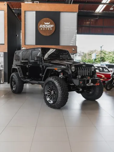 Jeep Wrangler Unlimited Sport 3.6 V6 284cv 4P 2014