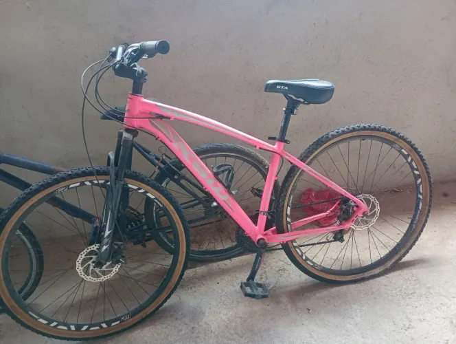 Bicicleta semi nova