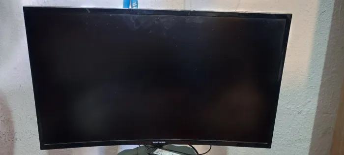 Monitor Gamer Samsung curvado 27° (Queimado)