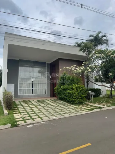 Locação - Condomínio Recanto do Lago