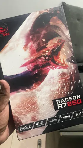 Placa de vídeo Radeon R7 250