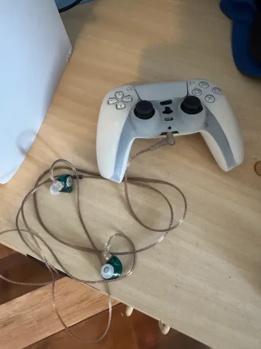 PS5 semi novo