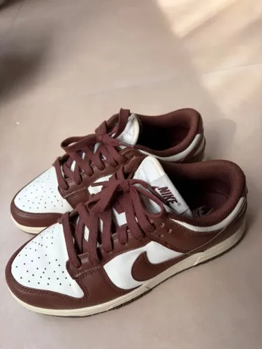 Dunk Low Feminino Marrom