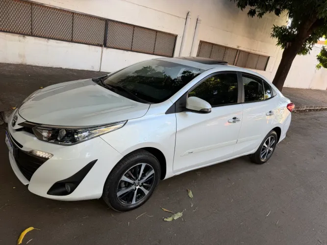 Toyota Yaris XLS Connect Sed. 1.5 Flex 16V Aut. 2021