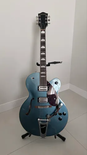Guitarra Gretsch Streamliner G2420T Hollow Body de bordo Gunmetal Brilhante -