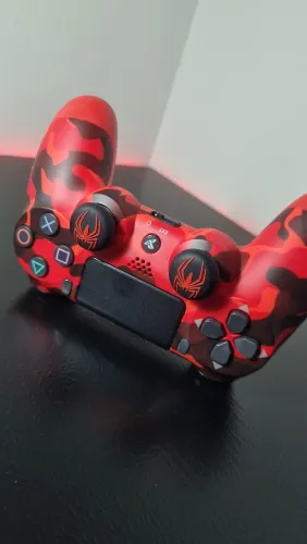 Controle para Ps4 Vermelho Camuflado + Grip Spider Man