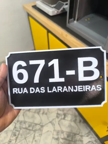 Placa numérica Residencial com nome da rua  22x13 cm(Medidas) 