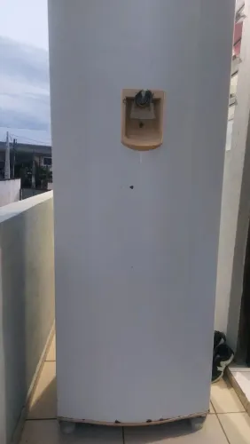 Vendo geladeira usada,vom algumas havarias