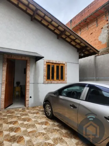 Casa aconchegante com suíte, quintal e ótima localização em Mailasqui!!