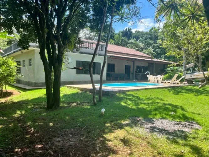 Casa 5 suites no Guarau