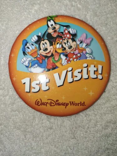 Vende-se botton da disney tamanho grande