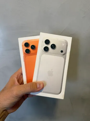 iphone 17 pro Max 1 tera Silver e laranja lacrados 