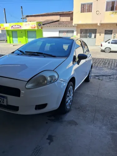 Fiat Punto Attractive 1.4 Fire Flex 8V 5P 2012