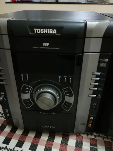 Aparelho de som Toshiba modelo MS 7725NU / usado em bom estado de uso 
