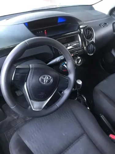 Toyota Etios X 1.3 Flex 16V 5P Aut. 2017