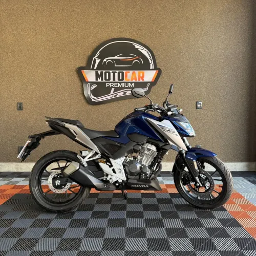 CB/ TWISTER 300 F