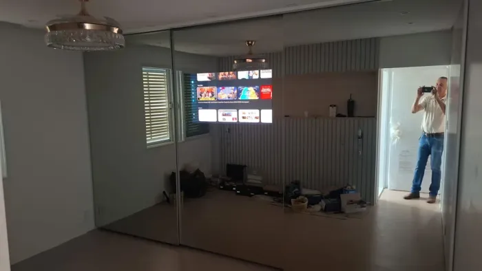 Guarda roupa , trabalho com auto padrão,