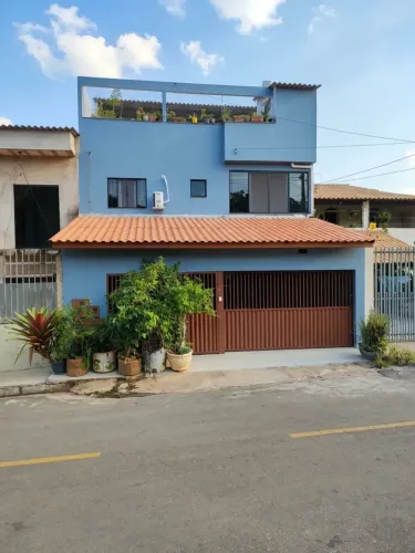 QE 44 Guará. Sobrado com 02 residências.