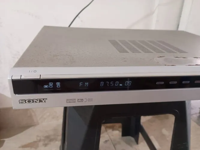 Receiver Sony stereo am fm 