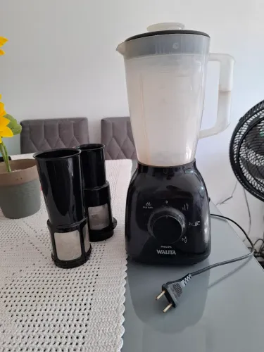 Liquidificador usado mas em ótimo estado. Philips